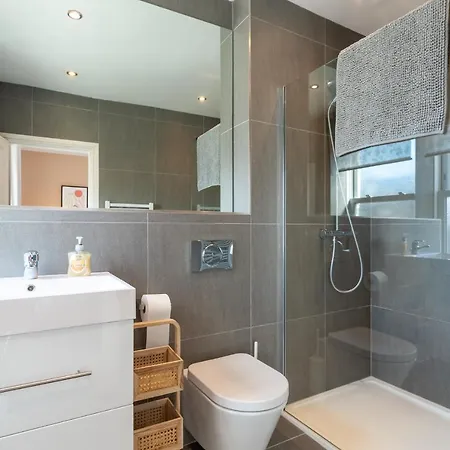 Beautiful 3 Bedroom Townhouse